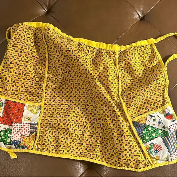 Vintage Fabric Handmade waist Apron - Picture 7 of 8